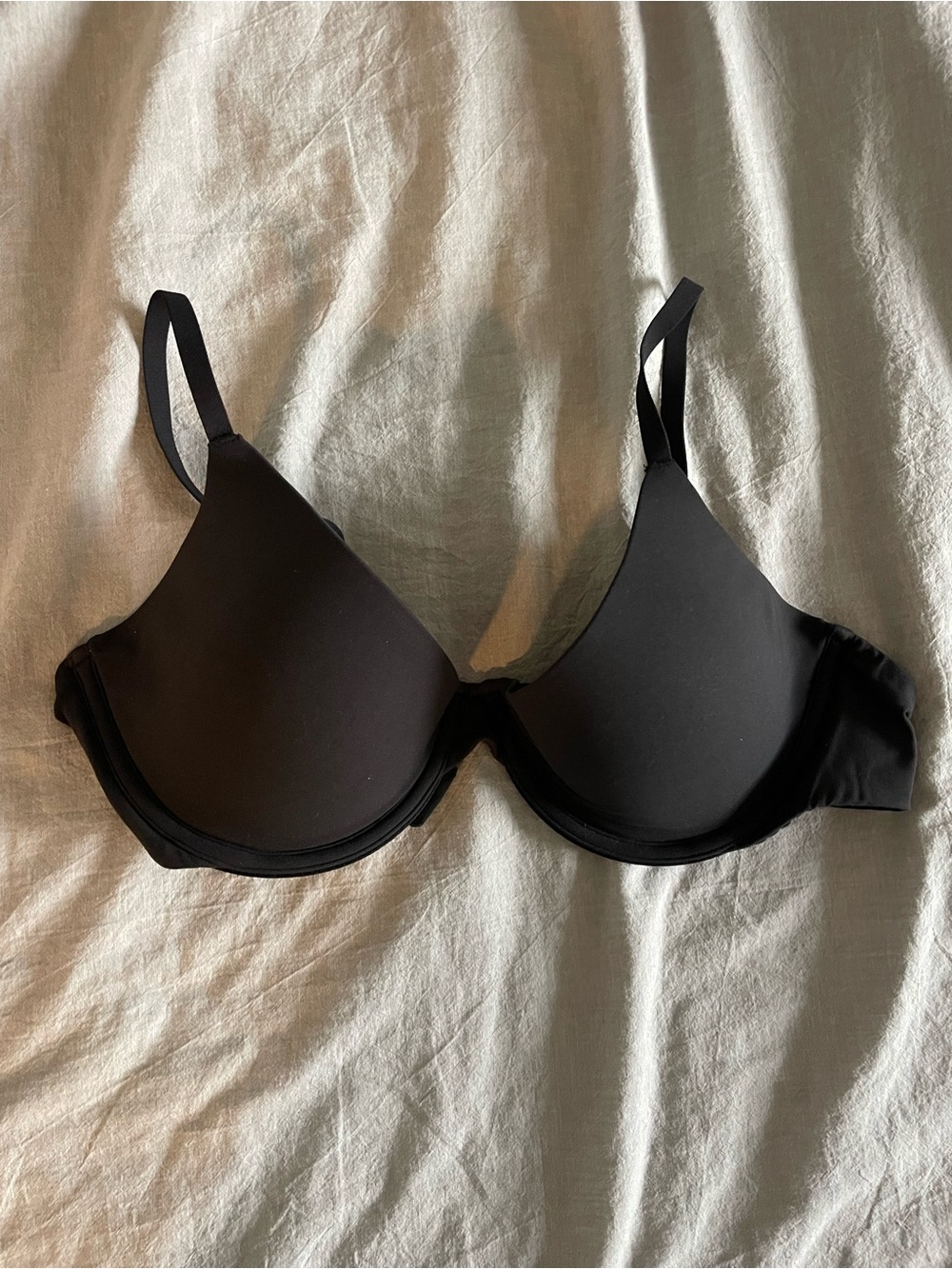 SKIMS Black Smooth T-Shirt Bra